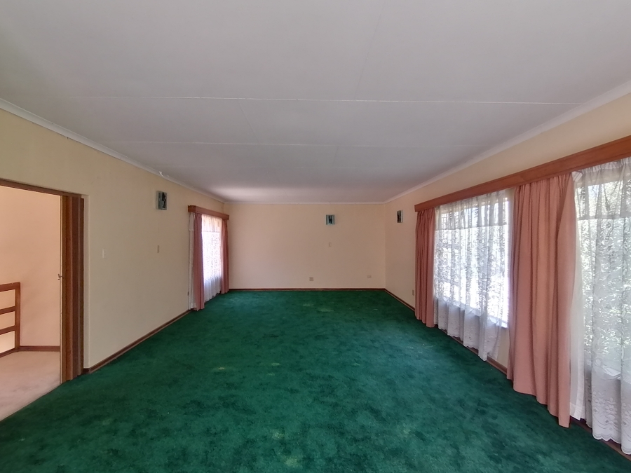 5 Bedroom Property for Sale in Vaal Park North West